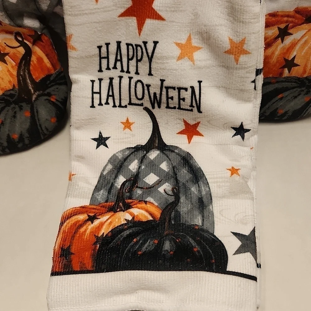 Halloween Kitchen Towles Pumpkins